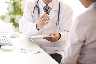病院で受ける性病検査は全額自己負担のことも